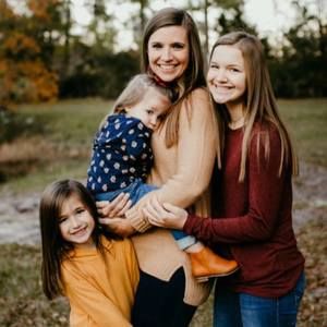 Meet your Posher, Suzanne